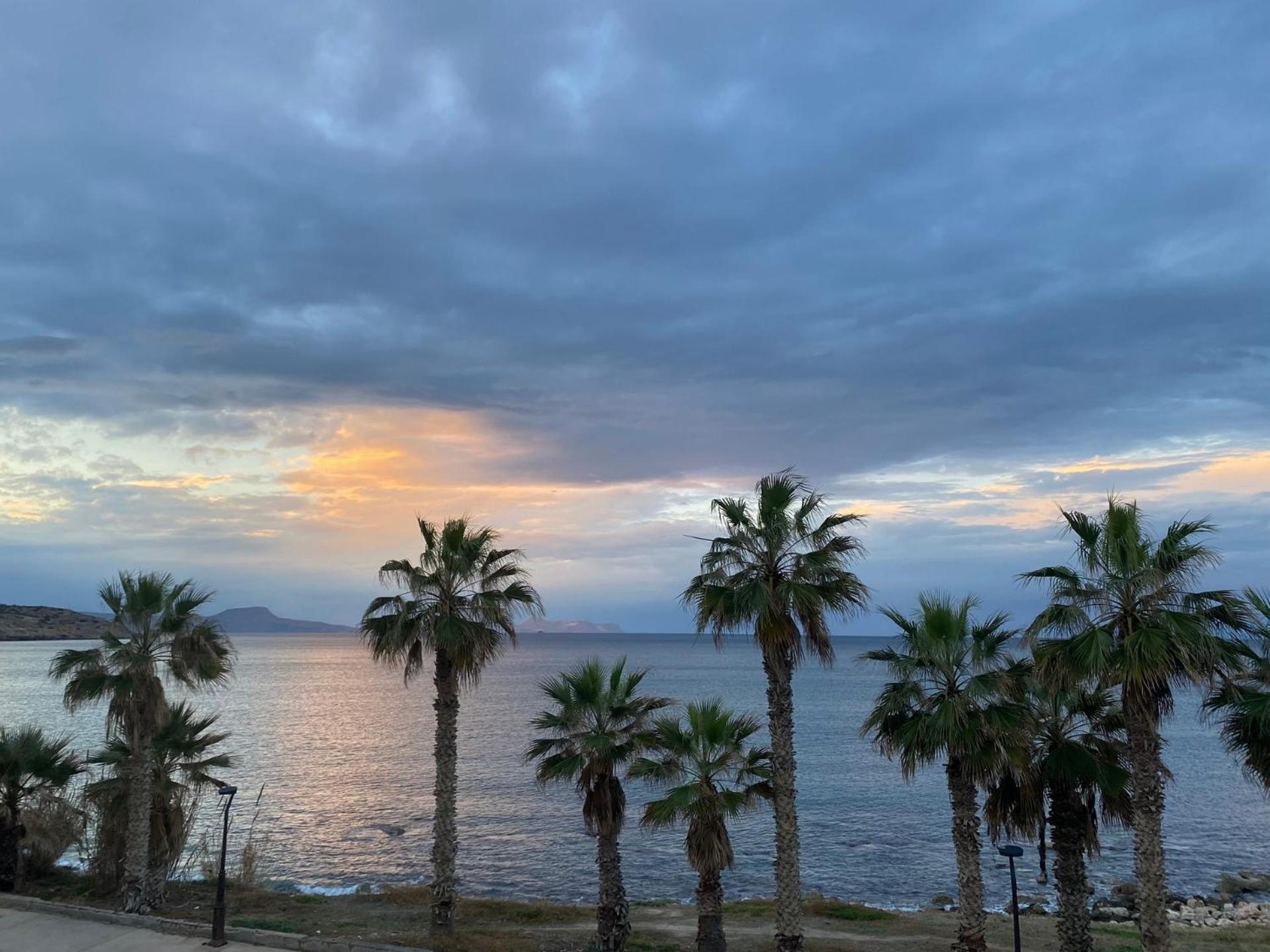 Eftihia Apartments By The Sea Rethymnon Exterior foto